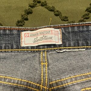 Levi's Lowrise Blue Bootcut Jeans with Classic Denim